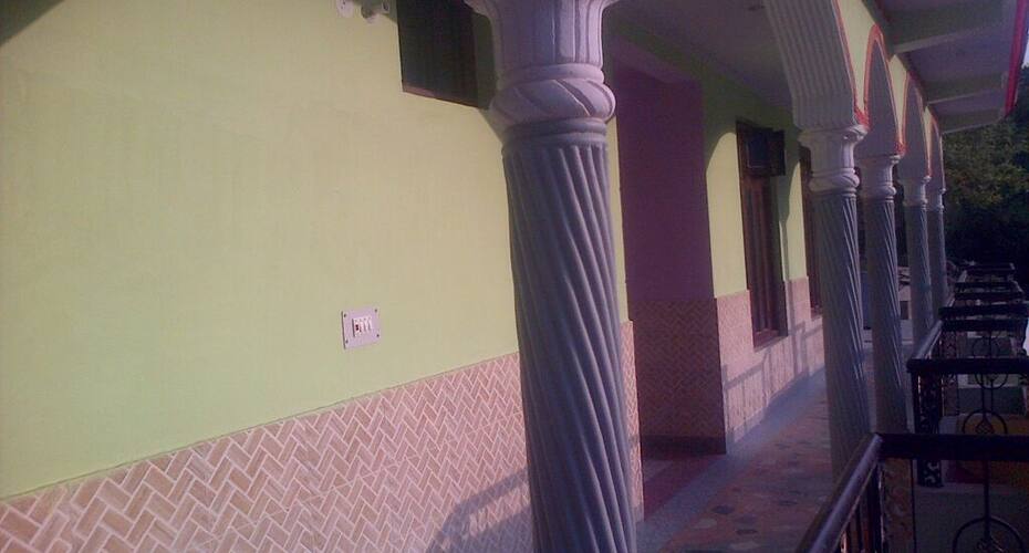 Hotel Rajeev Residency, Barkot 2